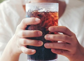 Dünya Sağlık Örgütü şekerle tatlandırılmış içecekleri vergilendirmeyi öneriyor